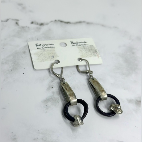 Anne-Marie Chagnon earrings NWT - Picture 2 of 3